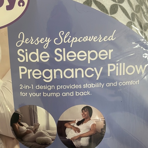 Side sleeper pregnancy pillow - Picture 2 of 4